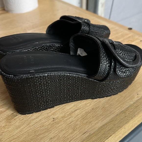 Like new black  wedges - Picture 2 of 5